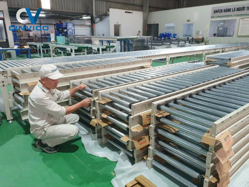 Khi nào nên chọn băng tải con lăn cũ thay vì đầu tư mới?