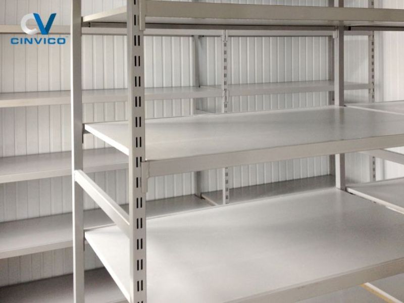 Tại sao nên sử dụng kệ thép gia công cho nhà xưởng?